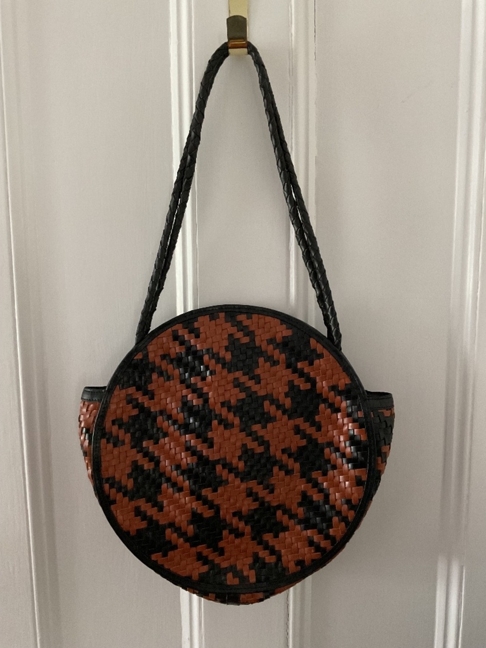 Bembien round leather should bag